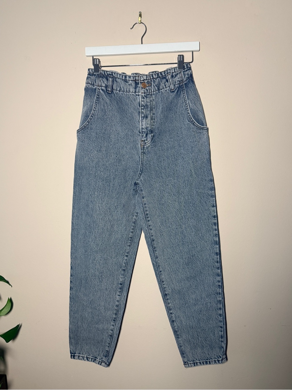 Koton Elastic Wasit Rigid Cotton Straight Leg Jeans